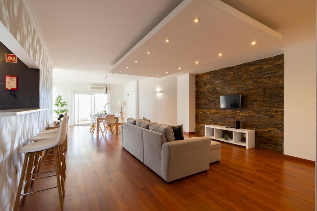 Spaceful Apartment In Албуфейра Экстерьер фото