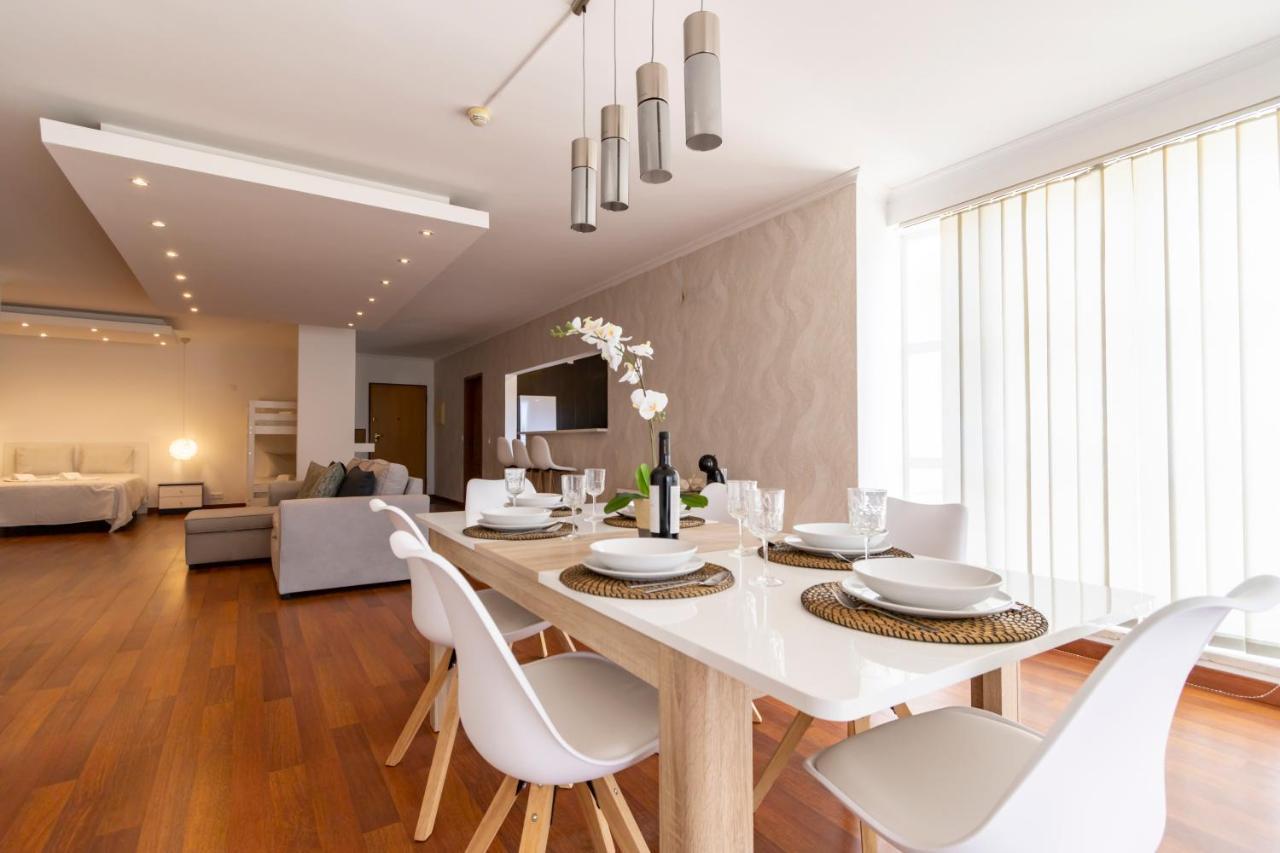 Spaceful Apartment In Албуфейра Экстерьер фото